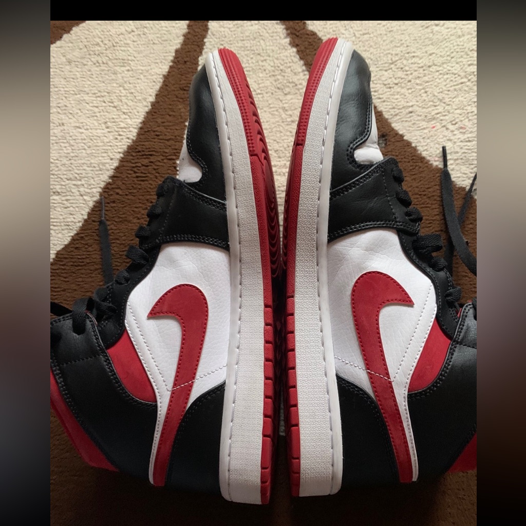Air Jordan 1